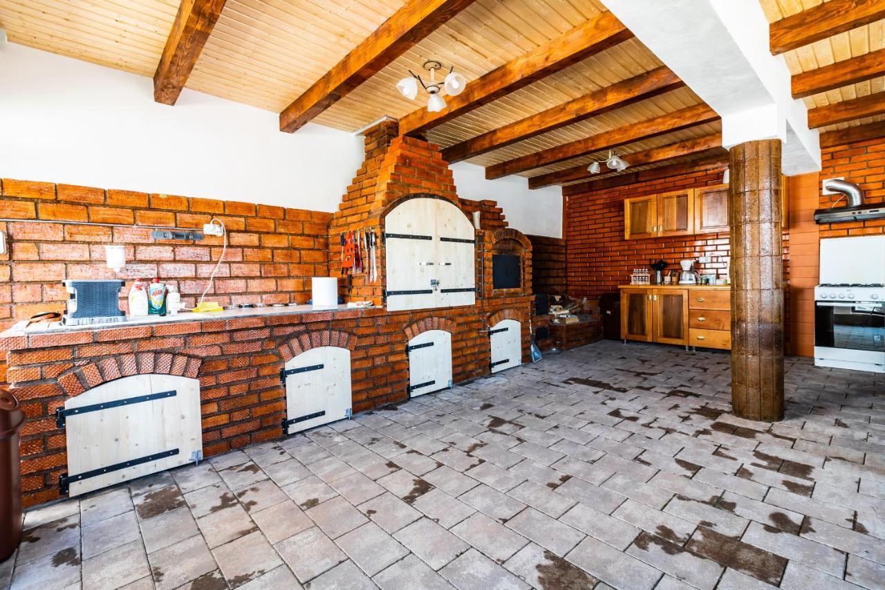Hotel Casa Alex Novaci-Străini Exteriér fotografie