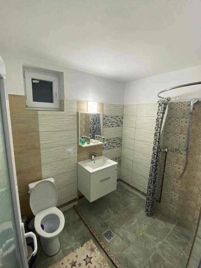 Hotel Casa Alex Novaci-Străini Exteriér fotografie